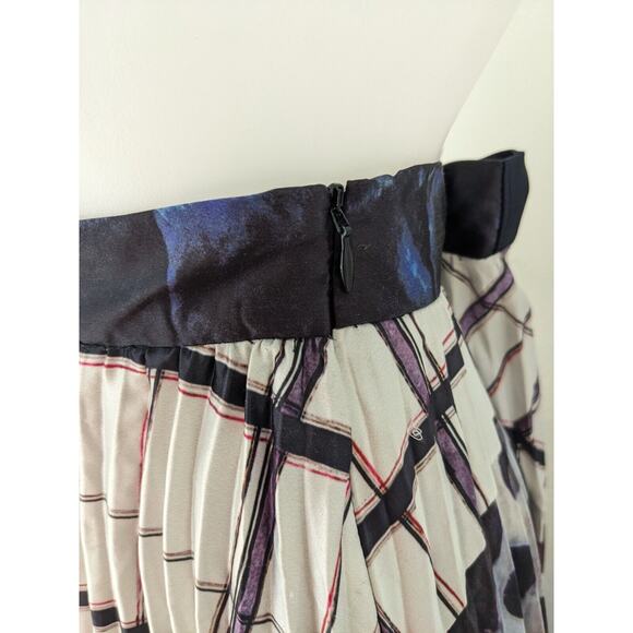 The Lines in Between Size XS Accordion Pleated Midi Skirt Black Tan Striped - Picture 3 of 10